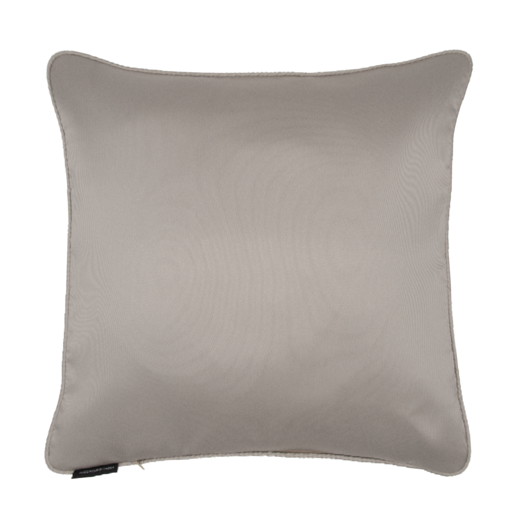 وجه خلفي لمخدات اللون النحاس من أرماني كازا | Back view of copper cushions from Armani Casa